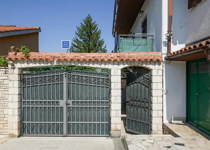 Aleksandra Διαμέρισμα *